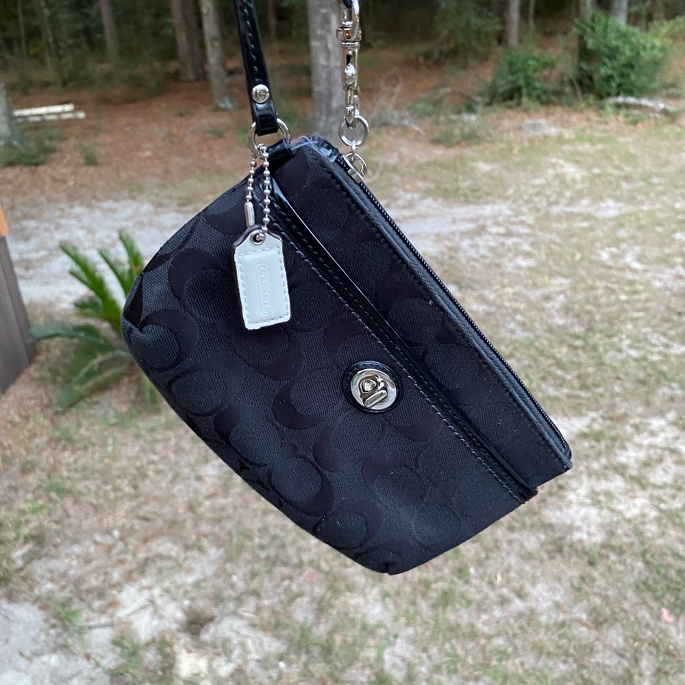 Coach Wristlet Black
